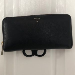 Fossil wallet